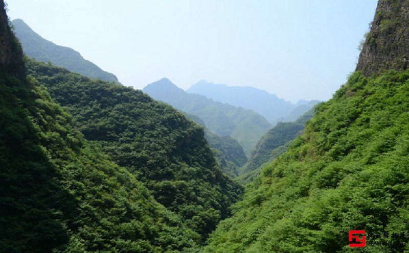 十渡東湖港群峰競(jìng)秀圖片